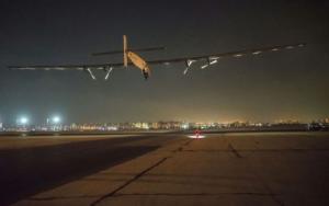 Solar impulse 2 arriva Abu Dhabi